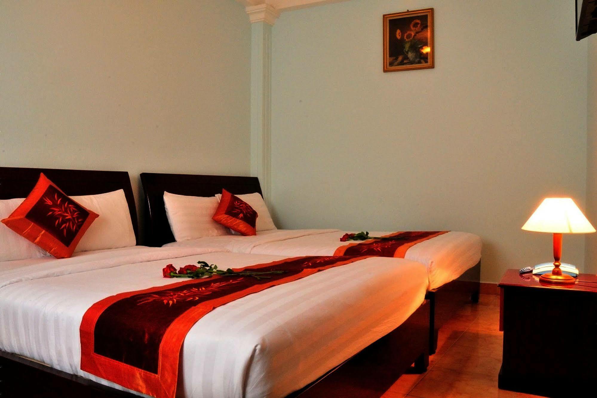 Ha Trang Khách sạn 2*